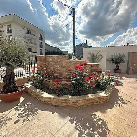 Ξενοδοχείο De Inchiriat Kataleya *